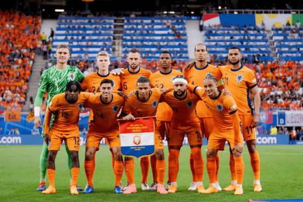 王曼昱力克,蒯曼闯入决,激情挥拳欢,B体育官网,B体育平台,B体育链接,B体育官方